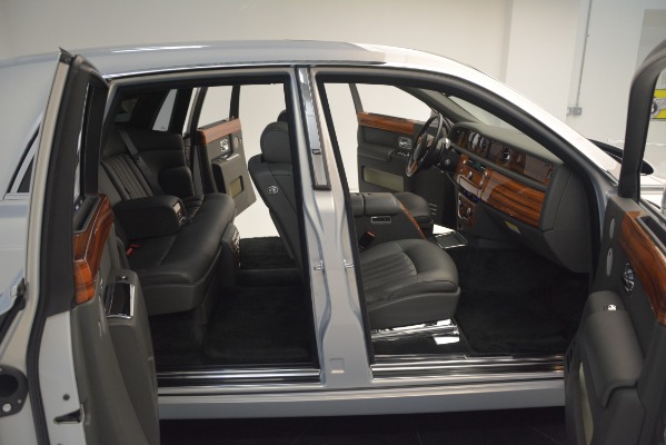 Used 2007 Rolls-Royce Phantom for sale Sold at Rolls-Royce Motor Cars Greenwich in Greenwich CT 06830 28