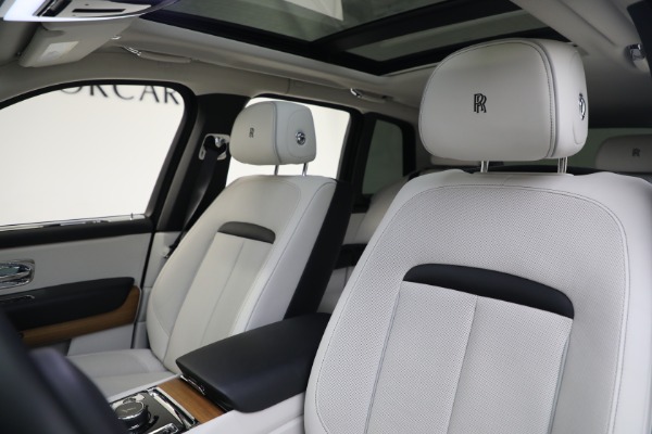 Used 2019 Rolls-Royce Cullinan for sale $329,900 at Rolls-Royce Motor Cars Greenwich in Greenwich CT 06830 14