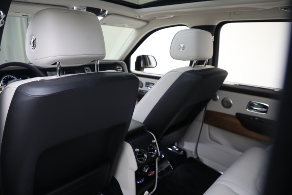 Used 2019 Rolls-Royce Cullinan for sale $329,900 at Rolls-Royce Motor Cars Greenwich in Greenwich CT 06830 15