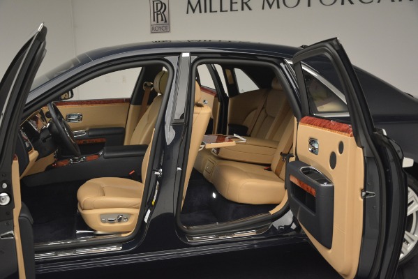 Used 2015 Rolls-Royce Ghost for sale Sold at Rolls-Royce Motor Cars Greenwich in Greenwich CT 06830 25