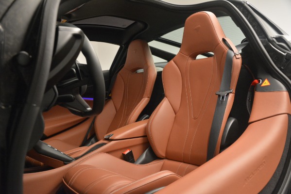 Used 2018 McLaren 720S Coupe for sale Sold at Rolls-Royce Motor Cars Greenwich in Greenwich CT 06830 17