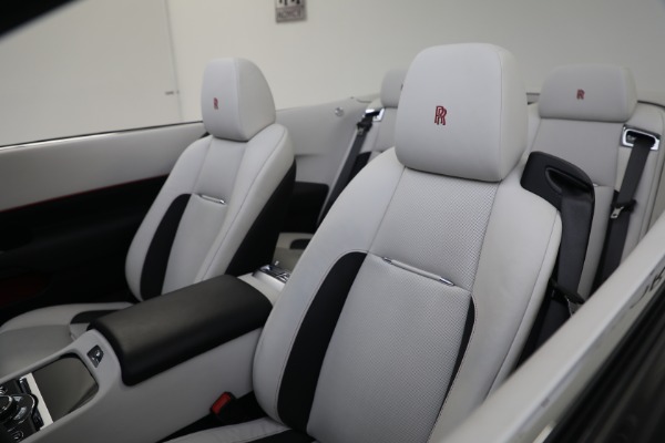 Used 2019 Rolls-Royce Dawn for sale $369,900 at Rolls-Royce Motor Cars Greenwich in Greenwich CT 06830 19