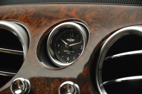 Used 2016 Bentley Flying Spur V8 for sale $93,900 at Rolls-Royce Motor Cars Greenwich in Greenwich CT 06830 27