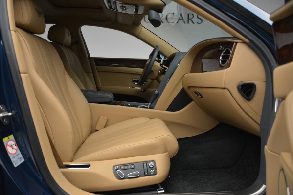 Used 2016 Bentley Flying Spur V8 for sale $93,900 at Rolls-Royce Motor Cars Greenwich in Greenwich CT 06830 28