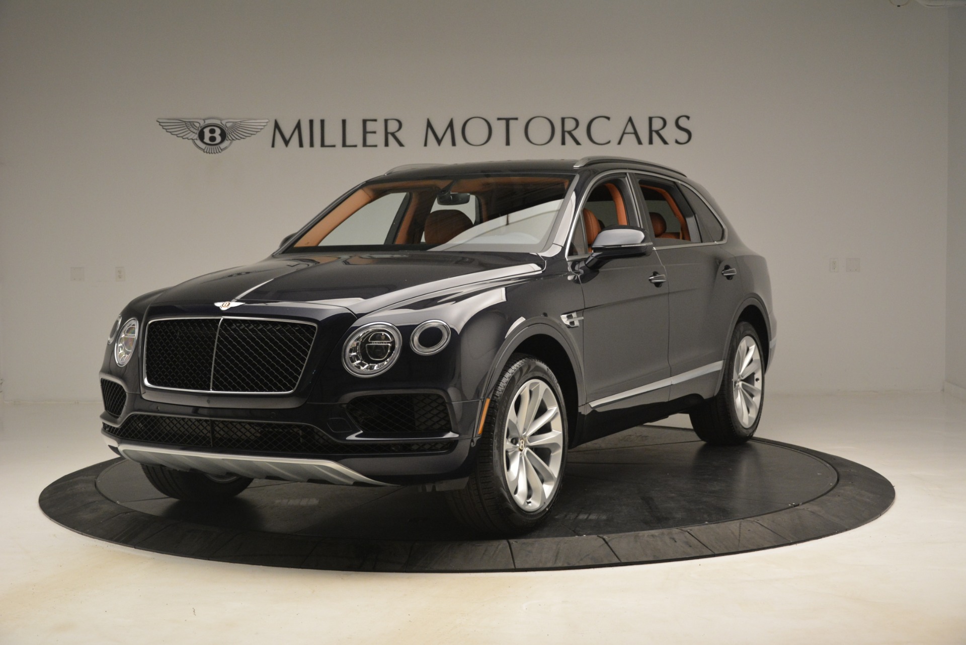 Used 2019 Bentley Bentayga V8 for sale Sold at Rolls-Royce Motor Cars Greenwich in Greenwich CT 06830 1