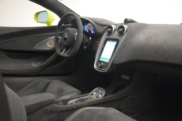 New 2020 McLaren 600LT Spider for sale Call for price at Rolls-Royce Motor Cars Greenwich in Greenwich CT 06830 27