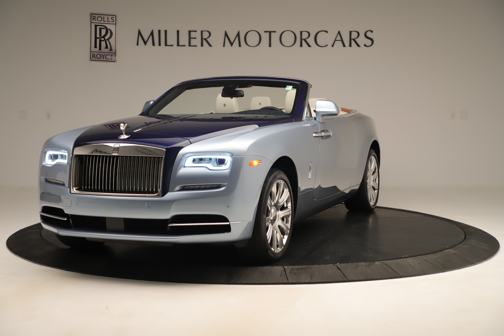 Used 2016 Rolls-Royce Dawn for sale Sold at Rolls-Royce Motor Cars Greenwich in Greenwich CT 06830 1