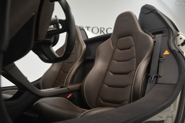 Used 2015 McLaren 650S Spider for sale Sold at Rolls-Royce Motor Cars Greenwich in Greenwich CT 06830 20