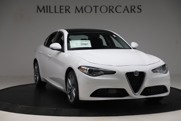 New 2019 Alfa Romeo Giulia Q4 for sale Sold at Rolls-Royce Motor Cars Greenwich in Greenwich CT 06830 11