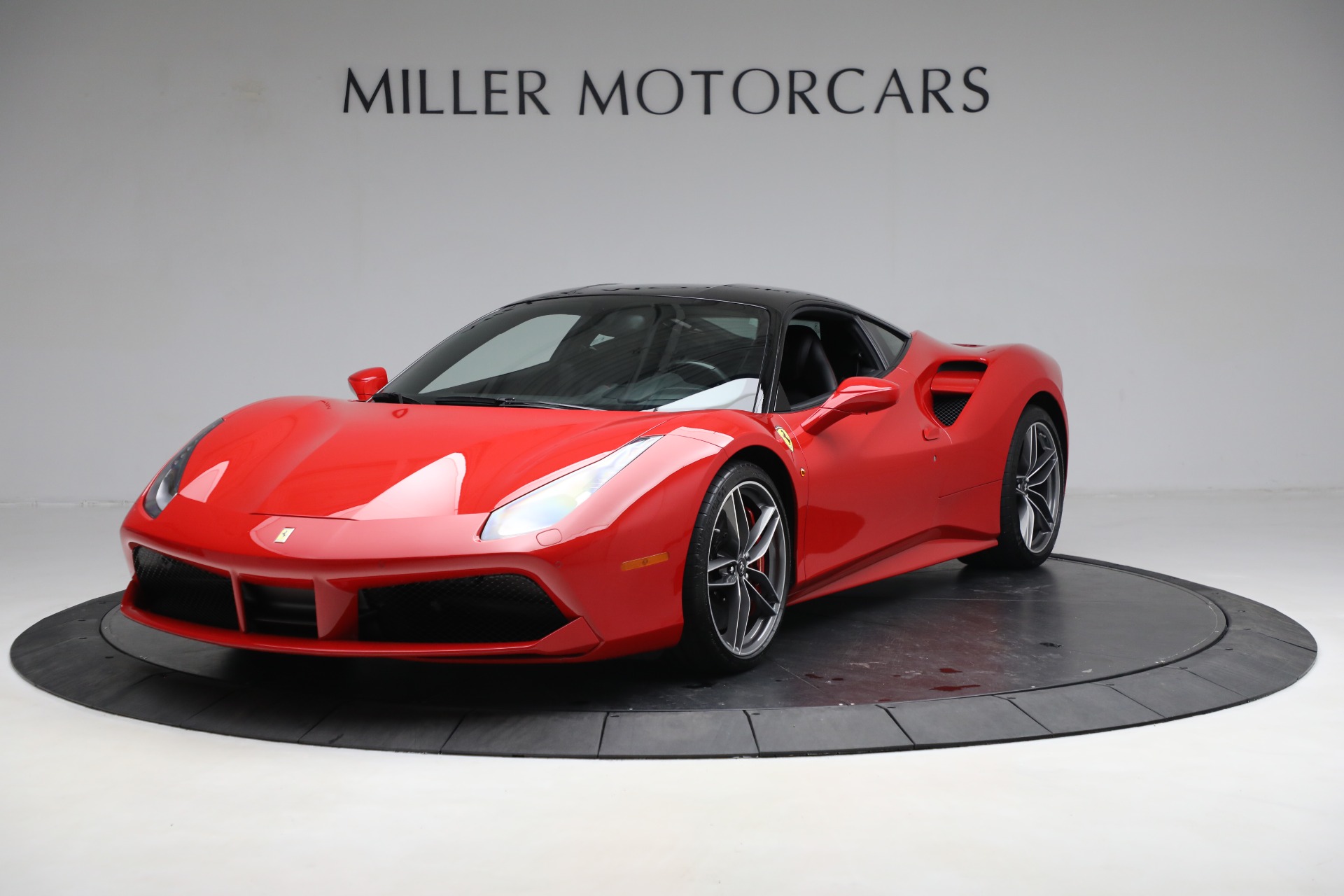 Used 2018 Ferrari 488 GTB for sale Sold at Rolls-Royce Motor Cars Greenwich in Greenwich CT 06830 1