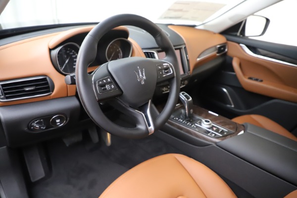 New 2019 Maserati Levante Q4 for sale Sold at Rolls-Royce Motor Cars Greenwich in Greenwich CT 06830 13