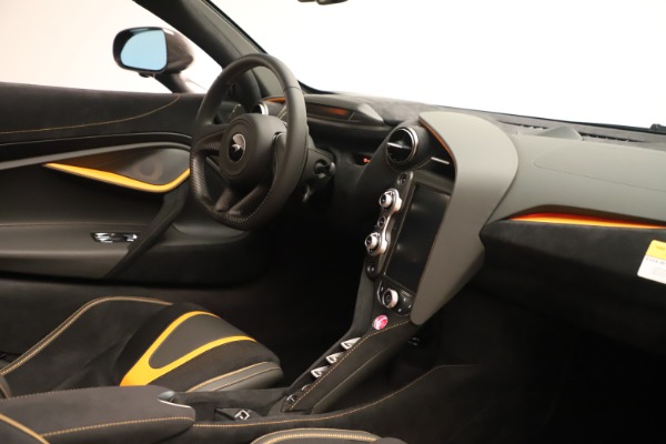 New 2020 McLaren 720S SPIDER Convertible for sale Sold at Rolls-Royce Motor Cars Greenwich in Greenwich CT 06830 26