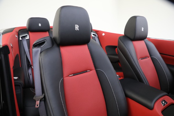 Used 2019 Rolls-Royce Dawn for sale $329,895 at Rolls-Royce Motor Cars Greenwich in Greenwich CT 06830 28