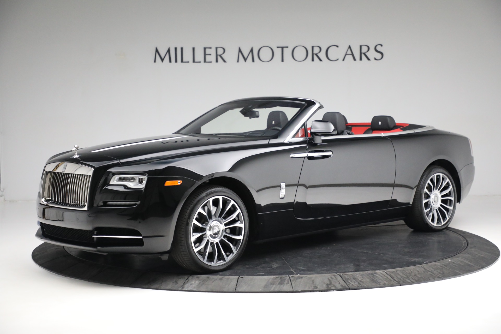 Used 2019 Rolls-Royce Dawn for sale Sold at Rolls-Royce Motor Cars Greenwich in Greenwich CT 06830 1