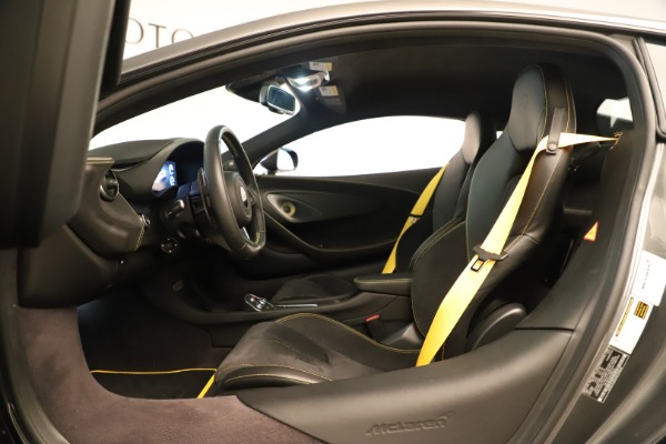 Used 2017 McLaren 570S Coupe for sale $173,900 at Rolls-Royce Motor Cars Greenwich in Greenwich CT 06830 15