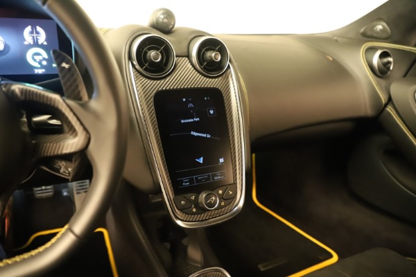 Used 2017 McLaren 570S for sale $156,900 at Rolls-Royce Motor Cars Greenwich in Greenwich CT 06830 18