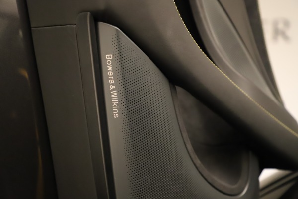 Used 2017 McLaren 570S for sale $156,900 at Rolls-Royce Motor Cars Greenwich in Greenwich CT 06830 23