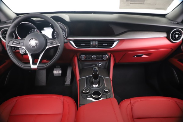 New 2019 Alfa Romeo Stelvio Ti Q4 for sale Sold at Rolls-Royce Motor Cars Greenwich in Greenwich CT 06830 16