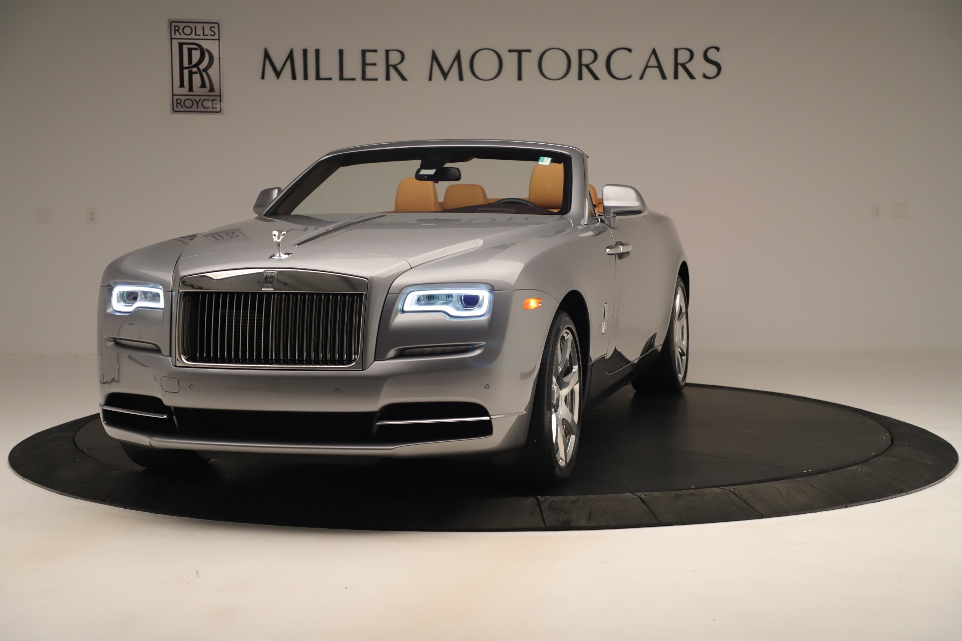 Used 2016 Rolls-Royce Dawn for sale Sold at Rolls-Royce Motor Cars Greenwich in Greenwich CT 06830 1