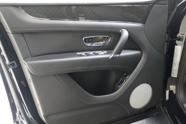 Used 2020 Bentley Bentayga V8 Design Series for sale $145,900 at Rolls-Royce Motor Cars Greenwich in Greenwich CT 06830 19