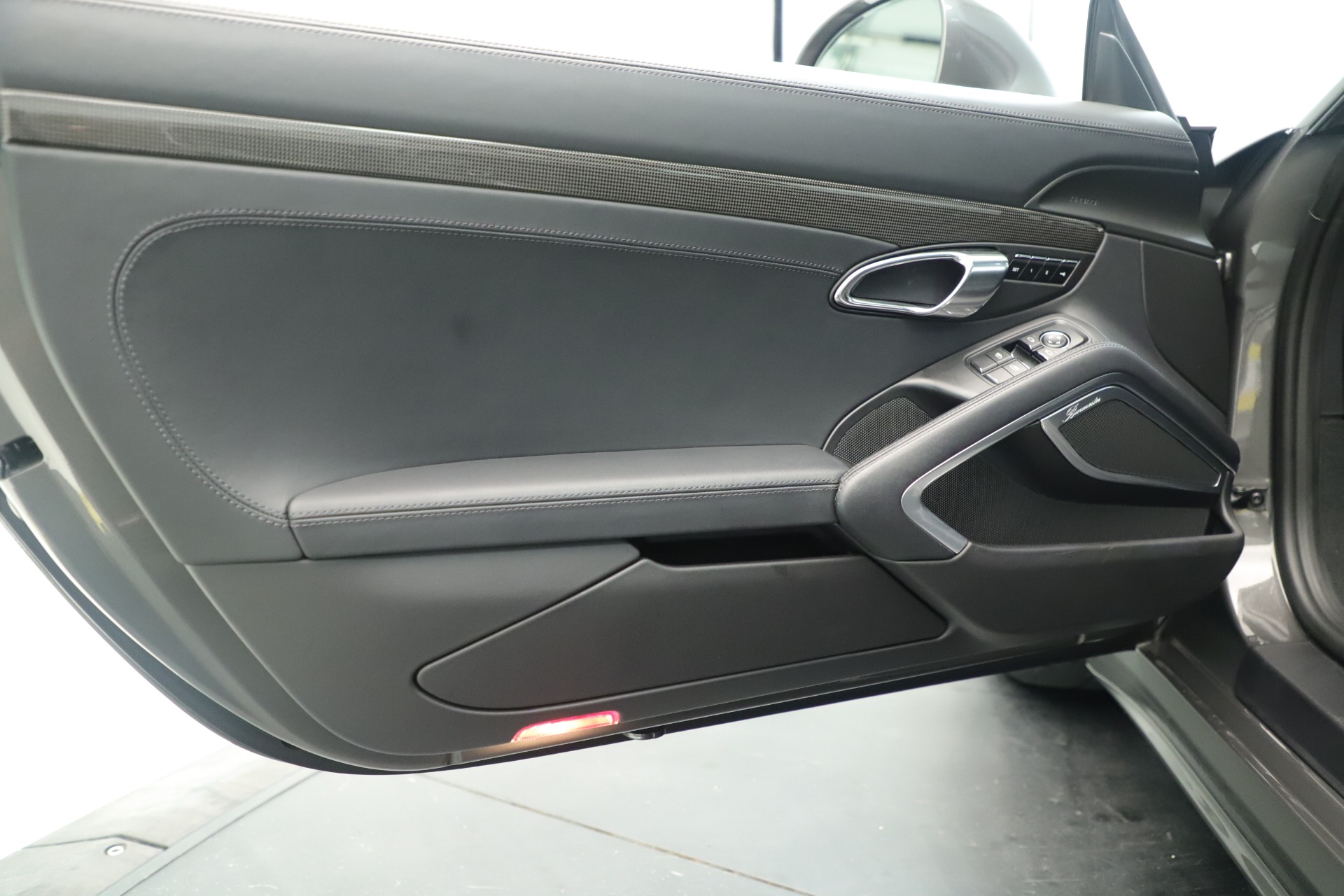 Used 2015 Porsche 911 Turbo S for sale Sold at Rolls-Royce Motor Cars Greenwich in Greenwich CT 06830 17