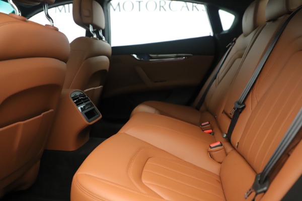 Used 2014 Maserati Quattroporte S Q4 for sale Sold at Rolls-Royce Motor Cars Greenwich in Greenwich CT 06830 17