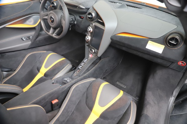 Used 2020 McLaren 720S Spider Performance for sale Sold at Rolls-Royce Motor Cars Greenwich in Greenwich CT 06830 28