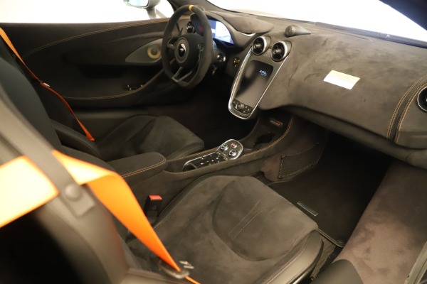 Used 2020 McLaren 600LT Spider for sale Sold at Rolls-Royce Motor Cars Greenwich in Greenwich CT 06830 25