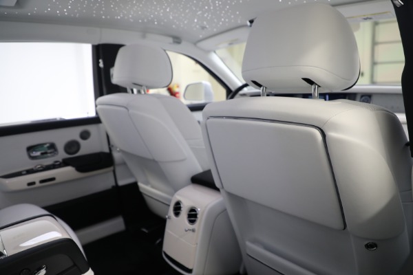 Used 2020 Rolls-Royce Phantom for sale $383,900 at Rolls-Royce Motor Cars Greenwich in Greenwich CT 06830 25