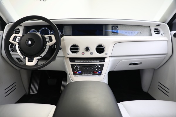Used 2020 Rolls-Royce Phantom for sale $383,900 at Rolls-Royce Motor Cars Greenwich in Greenwich CT 06830 4