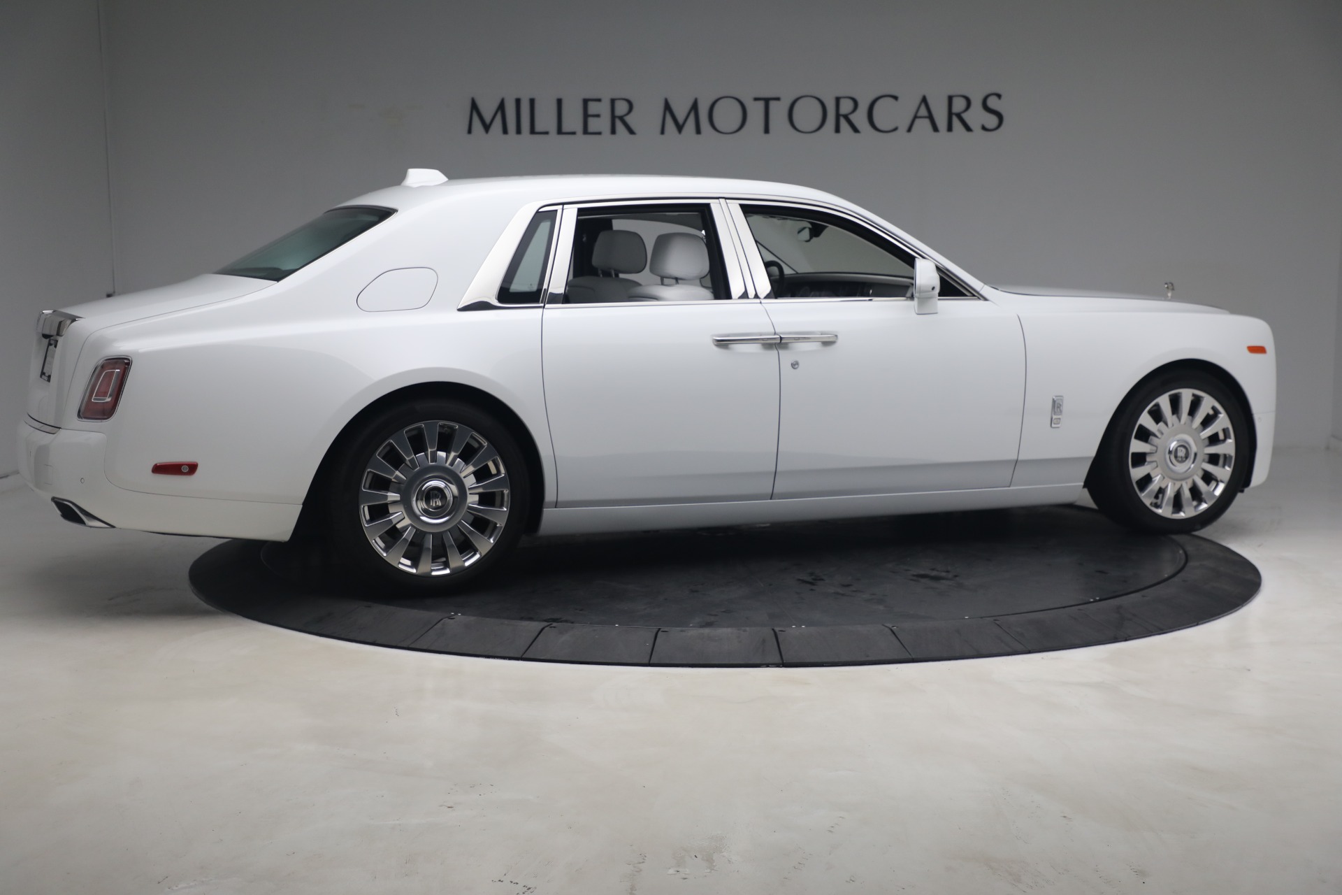 2024 rolls royce phantom 2024 rolls royce phantom