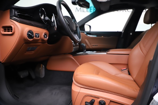 Used 2016 Maserati Quattroporte S Q4 for sale Sold at Rolls-Royce Motor Cars Greenwich in Greenwich CT 06830 14