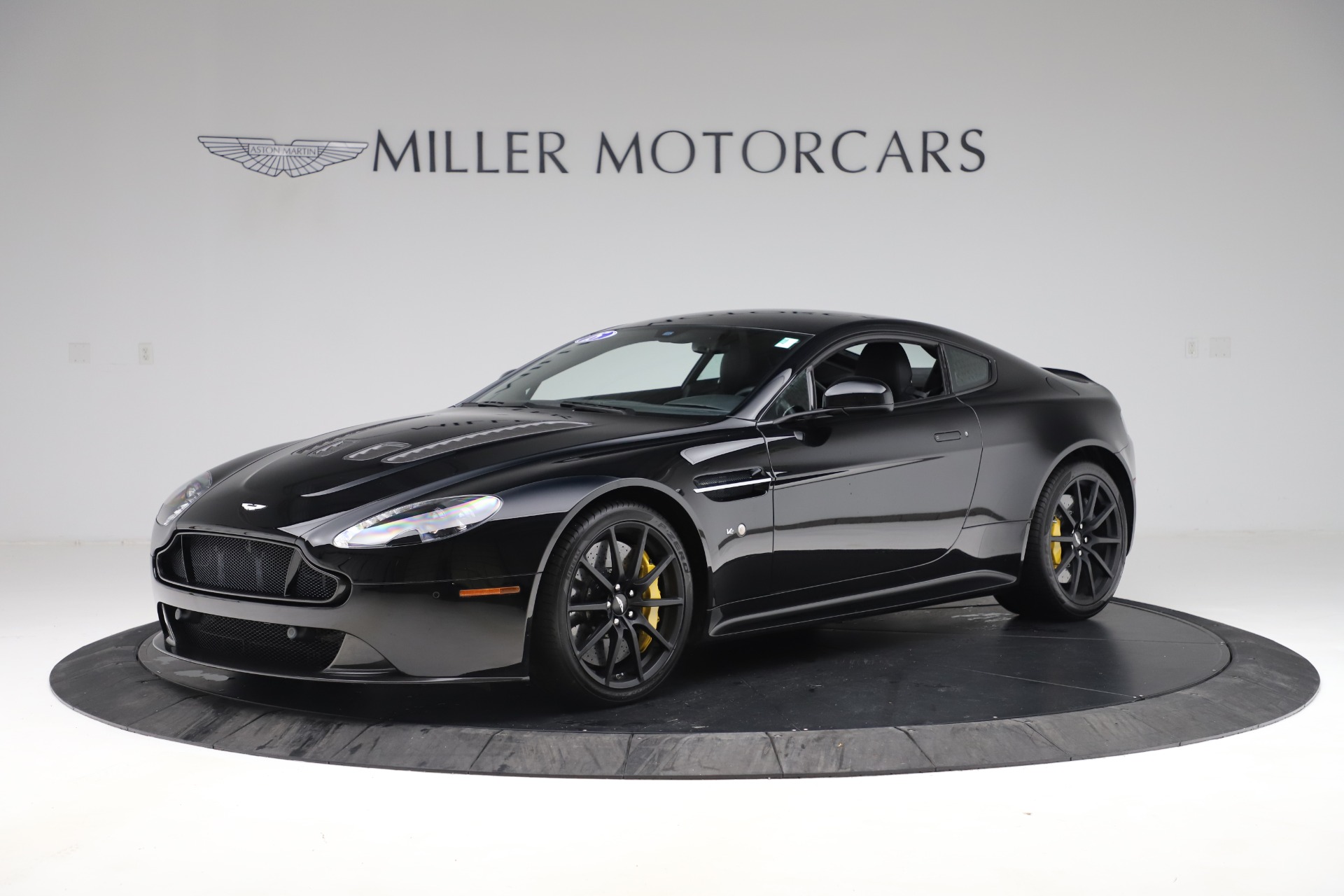 Used 2015 Aston Martin V12 Vantage S Coupe for sale Sold at Rolls-Royce Motor Cars Greenwich in Greenwich CT 06830 1