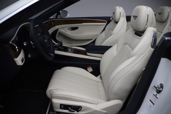 Used 2020 Bentley Continental GTC V8 for sale $174,900 at Rolls-Royce Motor Cars Greenwich in Greenwich CT 06830 24