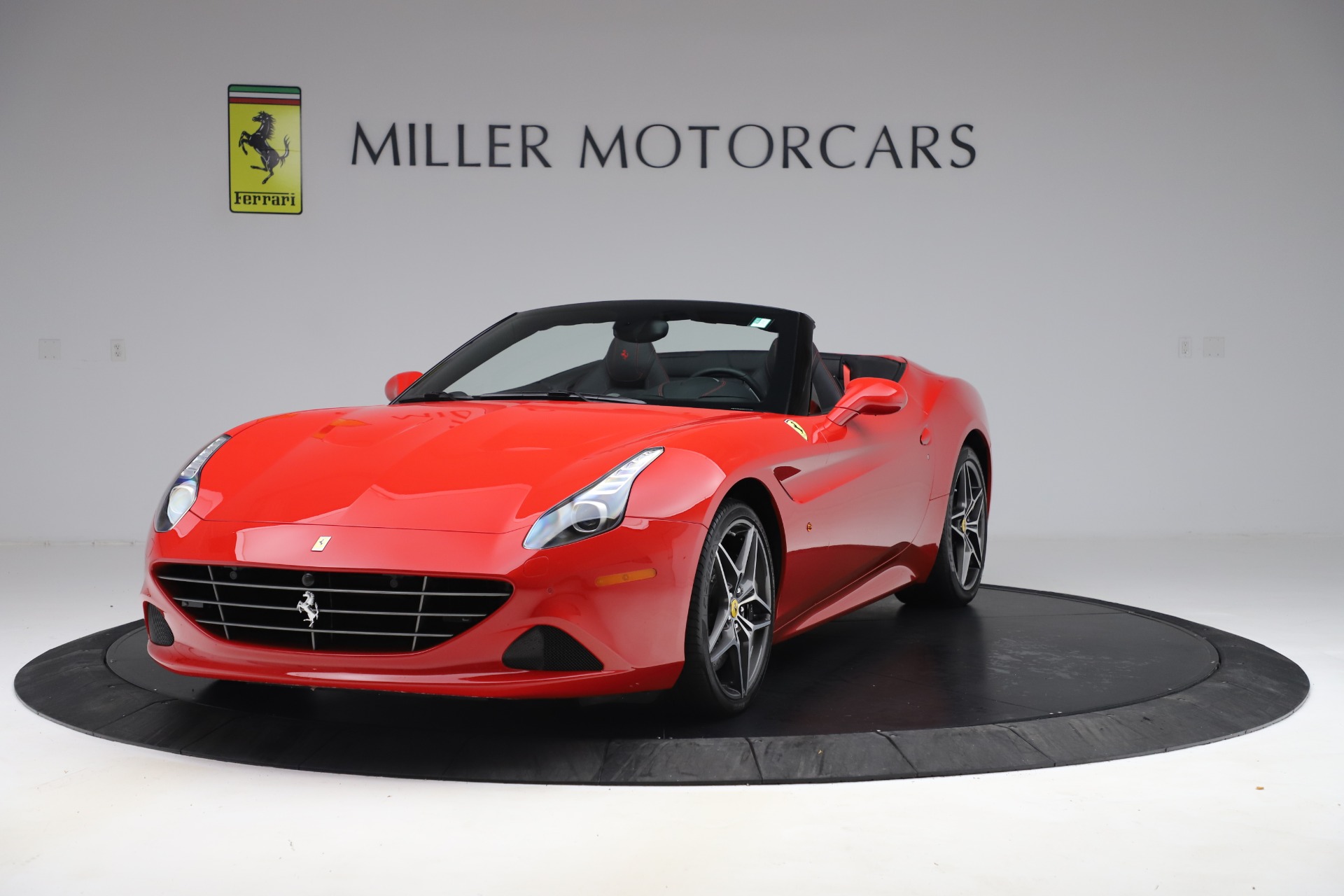 Used 2017 Ferrari California T for sale Sold at Rolls-Royce Motor Cars Greenwich in Greenwich CT 06830 1