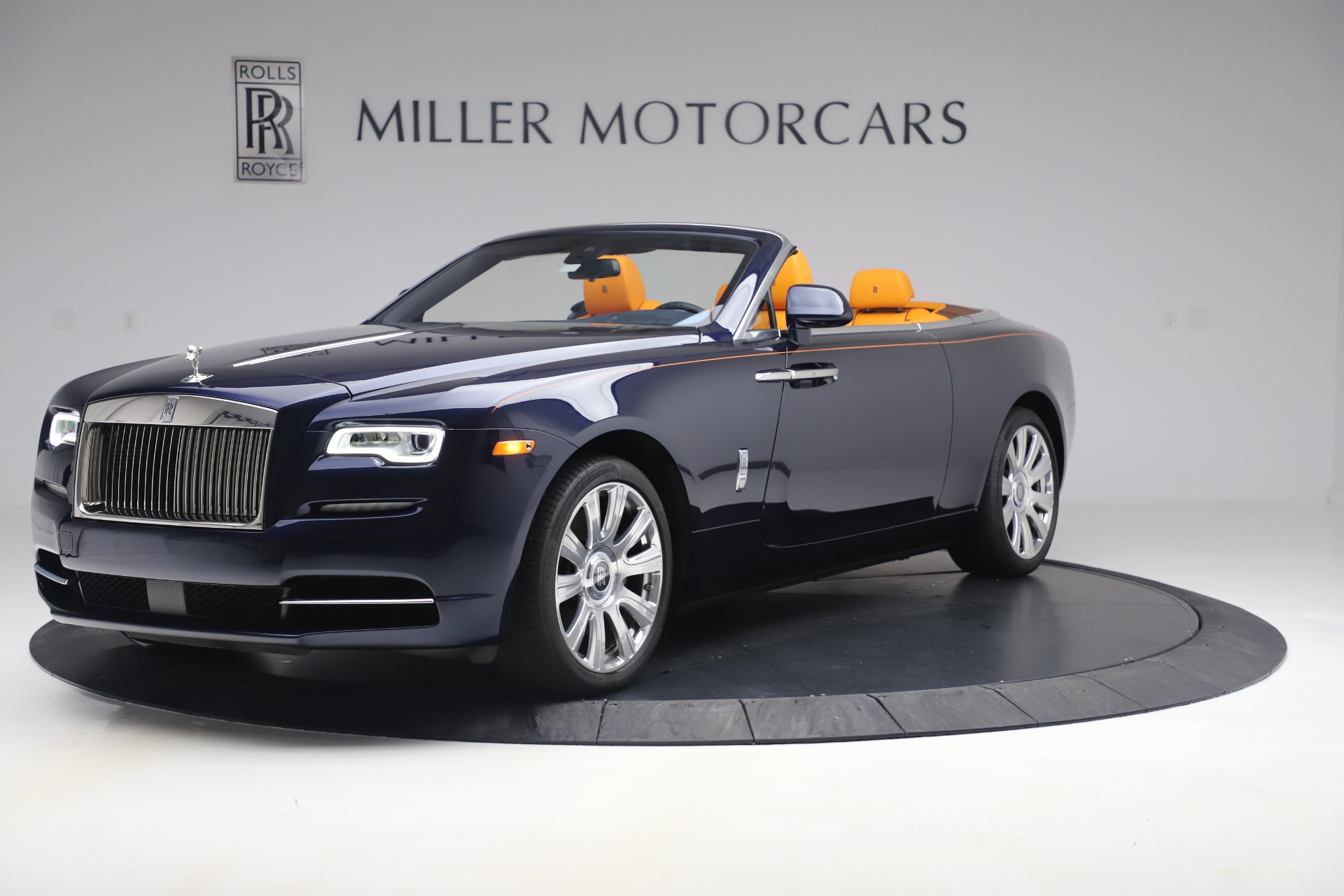 Used 2017 Rolls-Royce Dawn for sale Sold at Rolls-Royce Motor Cars Greenwich in Greenwich CT 06830 1