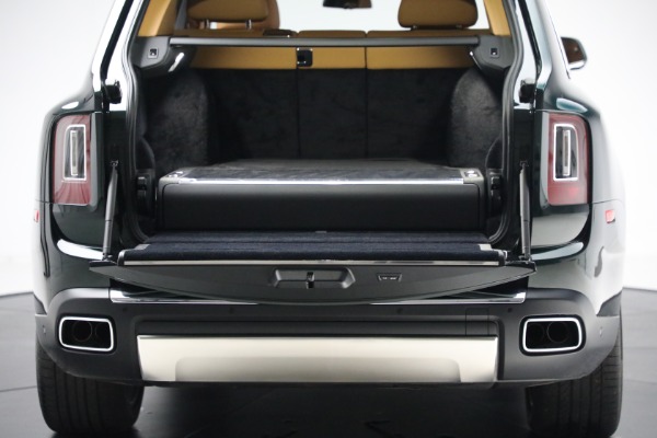 New 2020 Rolls-Royce Cullinan for sale $348,975 at Rolls-Royce Motor Cars Greenwich in Greenwich CT 06830 18