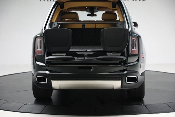 New 2020 Rolls-Royce Cullinan for sale $348,975 at Rolls-Royce Motor Cars Greenwich in Greenwich CT 06830 20