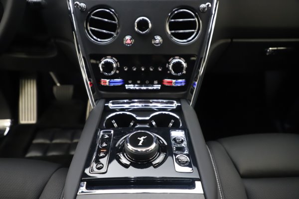 Used 2020 Rolls-Royce Cullinan for sale $247,900 at Rolls-Royce Motor Cars Greenwich in Greenwich CT 06830 16