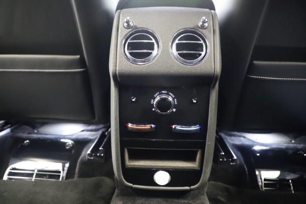 Used 2020 Rolls-Royce Cullinan for sale $247,900 at Rolls-Royce Motor Cars Greenwich in Greenwich CT 06830 21