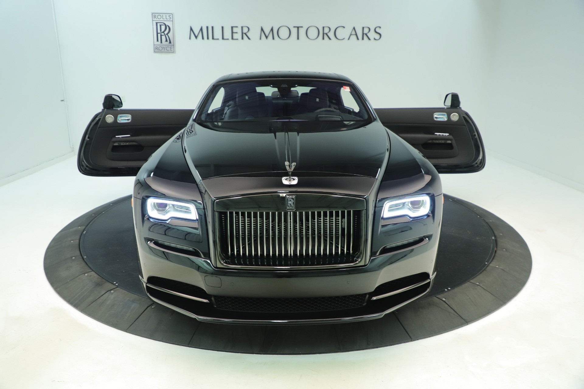 RollsRoyce hé lộ phiên bản Extended của mẫu Ghost 2020 mới