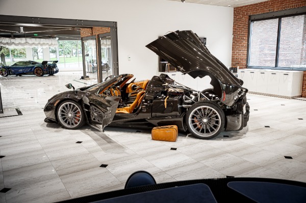 Used 2017 Pagani Huayra Roadster Roadster for sale Sold at Rolls-Royce Motor Cars Greenwich in Greenwich CT 06830 7