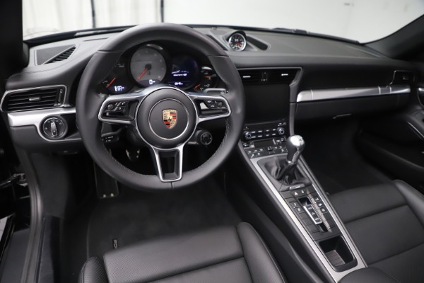 Used 2017 Porsche 911 Carrera 4S for sale Sold at Rolls-Royce Motor Cars Greenwich in Greenwich CT 06830 18