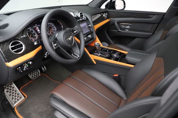New 2020 Bentley Bentayga V8 Design Series for sale $216,860 at Rolls-Royce Motor Cars Greenwich in Greenwich CT 06830 18