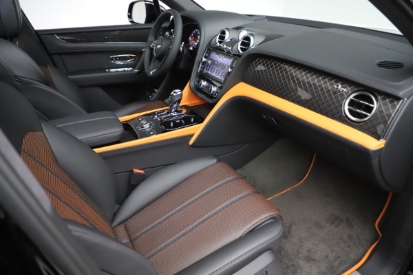 New 2020 Bentley Bentayga V8 Design Series for sale $216,860 at Rolls-Royce Motor Cars Greenwich in Greenwich CT 06830 25