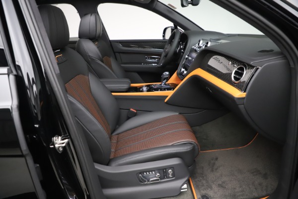 New 2020 Bentley Bentayga V8 Design Series for sale $216,860 at Rolls-Royce Motor Cars Greenwich in Greenwich CT 06830 26