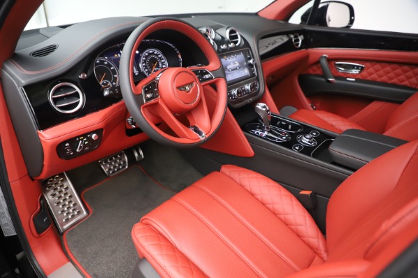 Used 2020 Bentley Bentayga V8 for sale $154,900 at Rolls-Royce Motor Cars Greenwich in Greenwich CT 06830 18