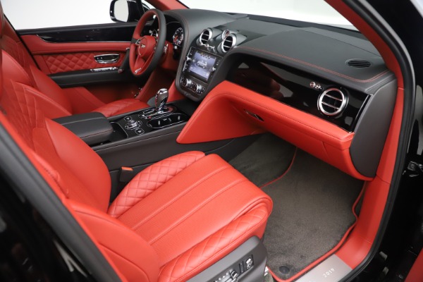 Used 2020 Bentley Bentayga V8 for sale $154,900 at Rolls-Royce Motor Cars Greenwich in Greenwich CT 06830 24