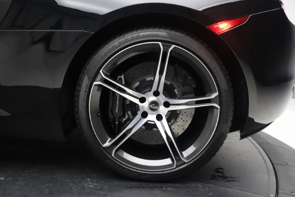 Used 2015 McLaren 650S Spider for sale Sold at Rolls-Royce Motor Cars Greenwich in Greenwich CT 06830 25