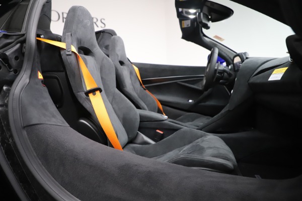 Used 2020 McLaren 720S Spider for sale Sold at Rolls-Royce Motor Cars Greenwich in Greenwich CT 06830 26